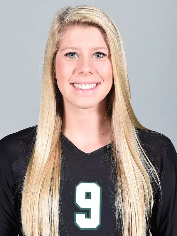 Lexie Douglas headshot