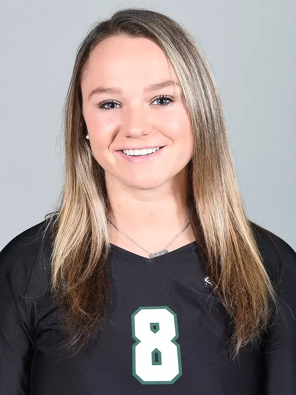 Nicole Levine headshot