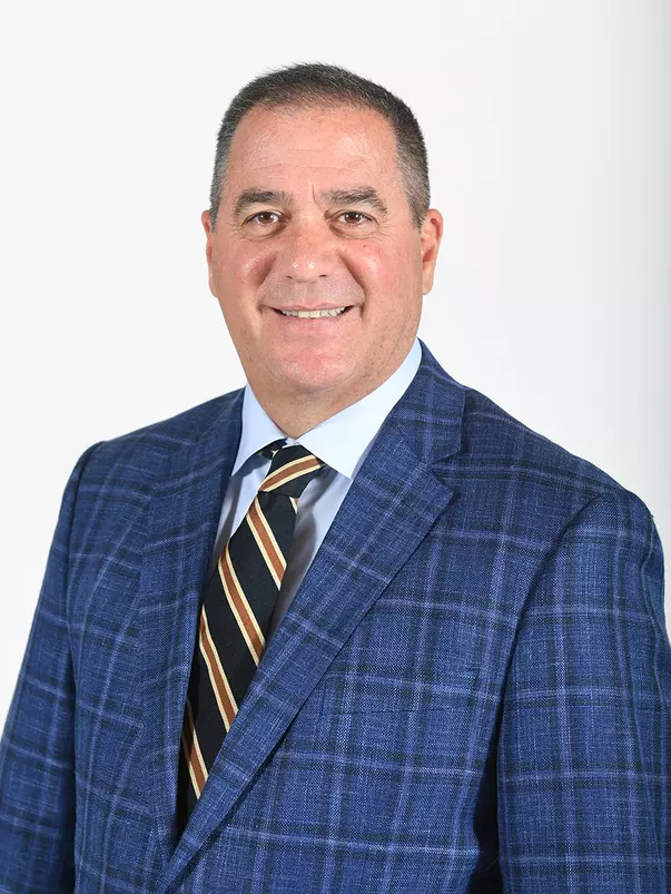 Eric Peterson Headshot