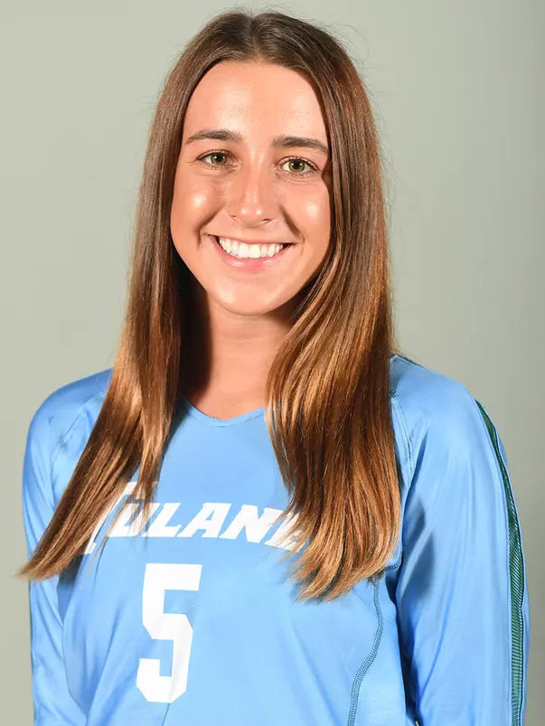 Mia Primavera Headshot