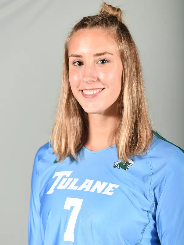 Yvette Burcescu Headshot