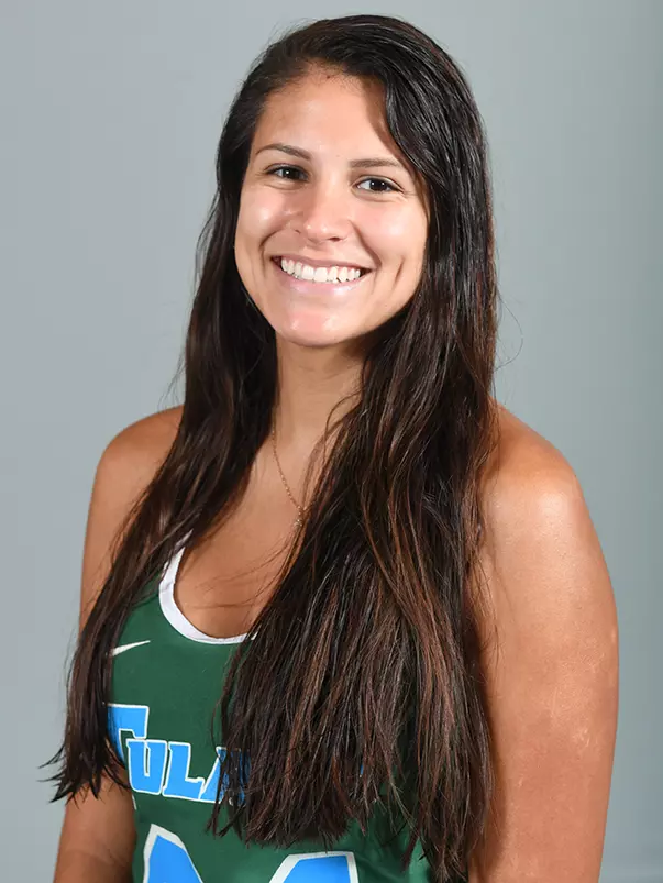 Gabriella Becerra Headshot