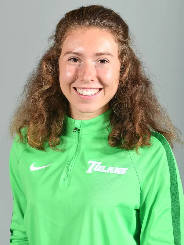 Danielle Wember Headshot