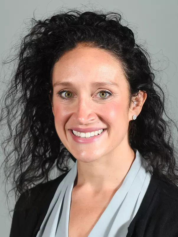 Lauren Miller headshot 2019