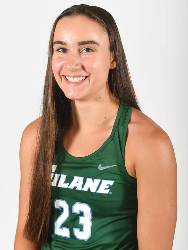 Julia Soeller Headshot