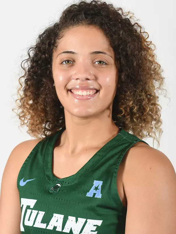 Dynah Jones Headshot