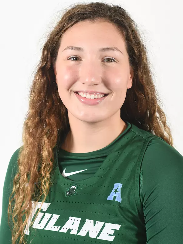 Mia Heide Headshot