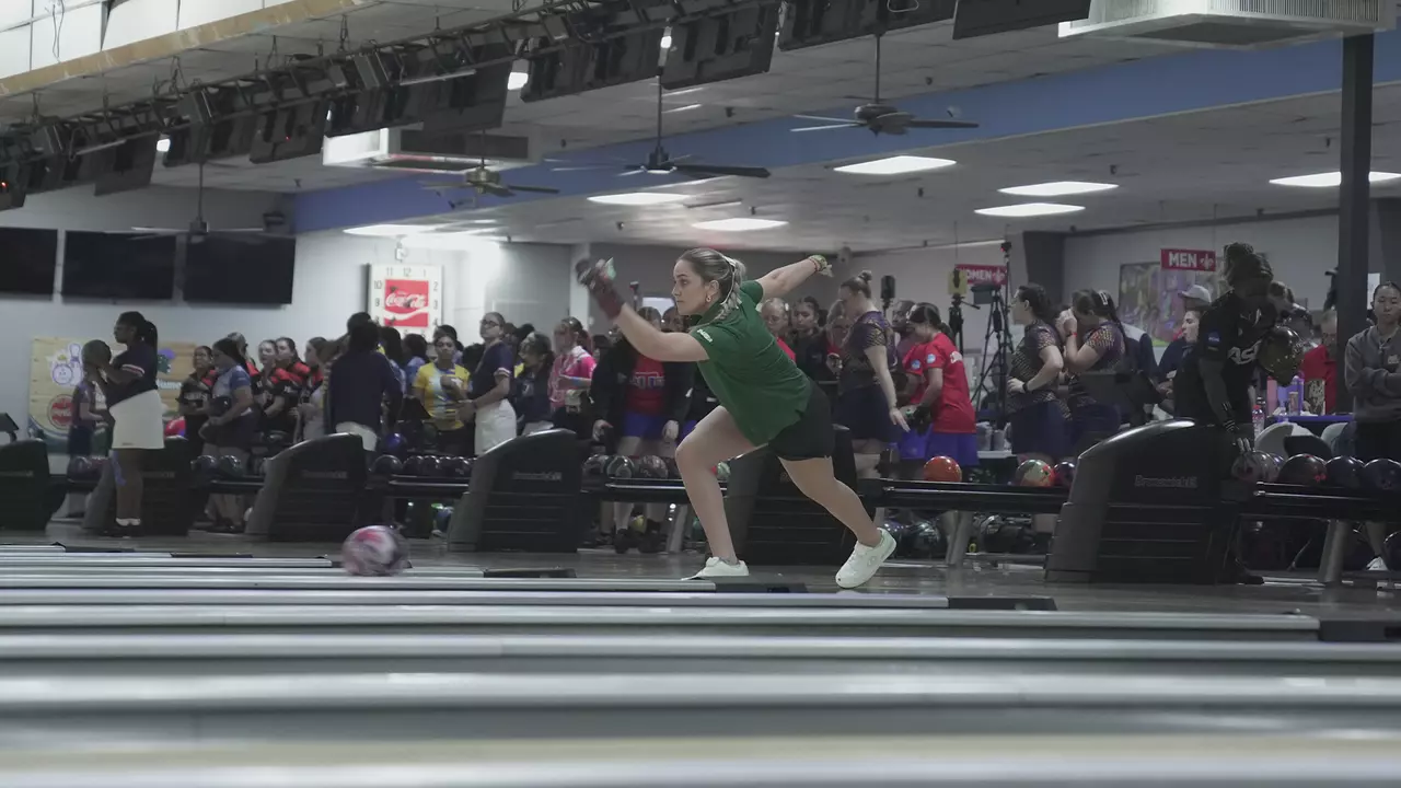 Juanelyz Solla Action Colonial Lanes Classic 2026