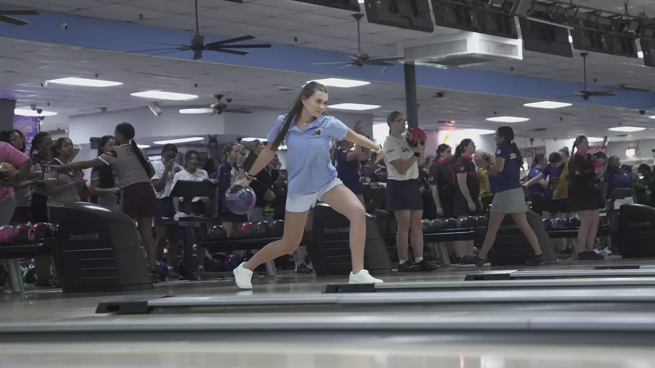 Malia Briggs Action Colonial Lanes Classic 2026