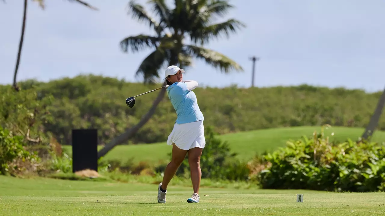 Sophia Chen teeing off in the Rainbow Wahine Invitational in Kaua'i, Hawaii.