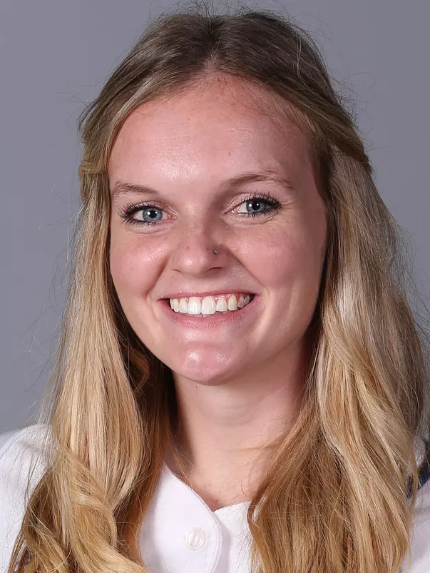 Gracie Garman headshot