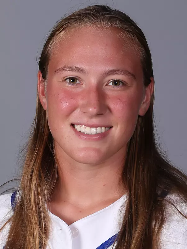 Celyna Shaw headshot