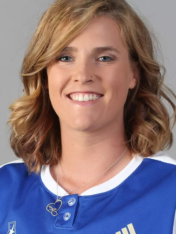 Pochop_Samantha_Cropped