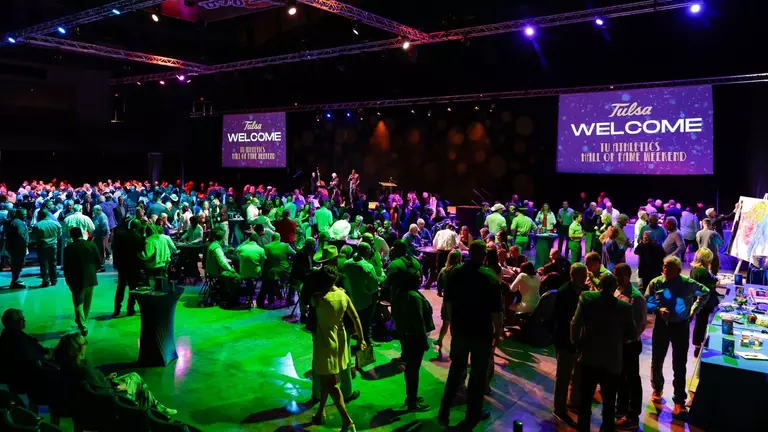 Blue & Gold Gala Kicks off Hall of Fame Weekend