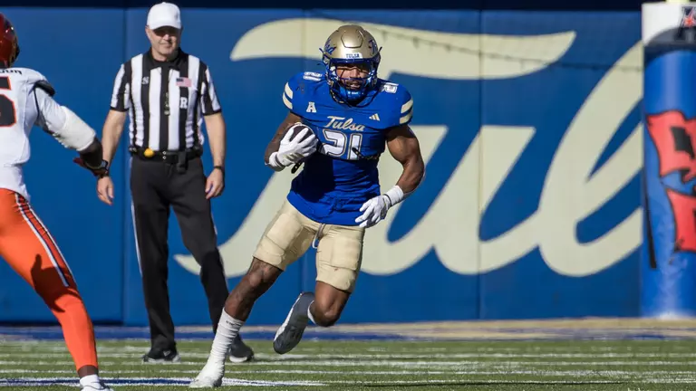 Richardson Grabs American Honorable Mention Weekly Honors