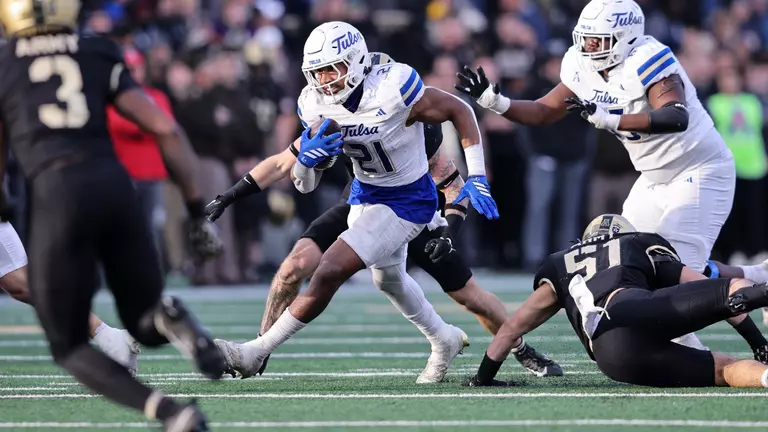 Richardson Grabs American Honorable Mention Weekly Honors