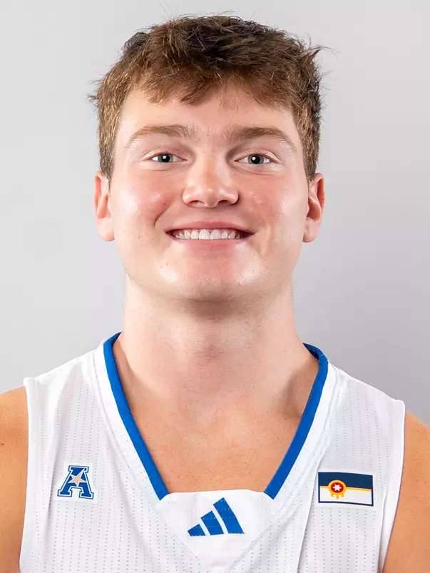 Carter Benton