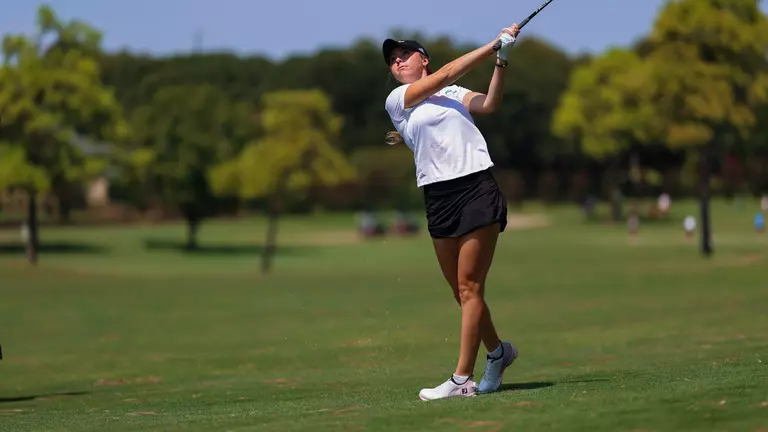 Olson Leads Women’s Golf at Schooner Fall Classic