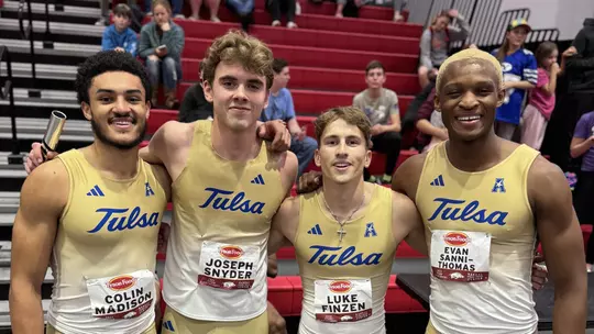 M 4x400 relay school record crew