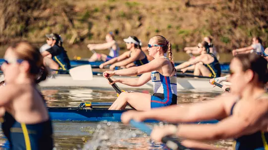 Tulsa rowing on the verdigris river