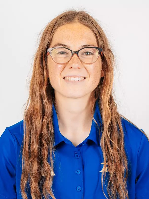 Makenzie Crum headshot