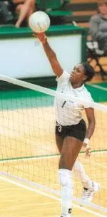 Volleyball Team Tops Saint Louis 3-0 At Bartow Arena