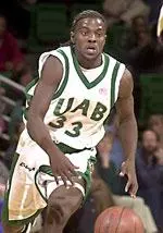 Men's Basketball Team Returns From 13-Day Break