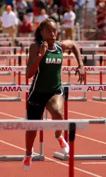 Johns Takes 5,000m Title During Third Day of Sea Ray Relays