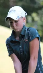 Women's Golf Hosts Fall Beach Blast