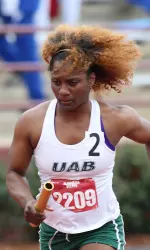 Renay Ransaw Receives C-USA Spirit of Service Award