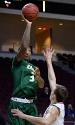 UAB Falls to No. 15 Saint Mary's
