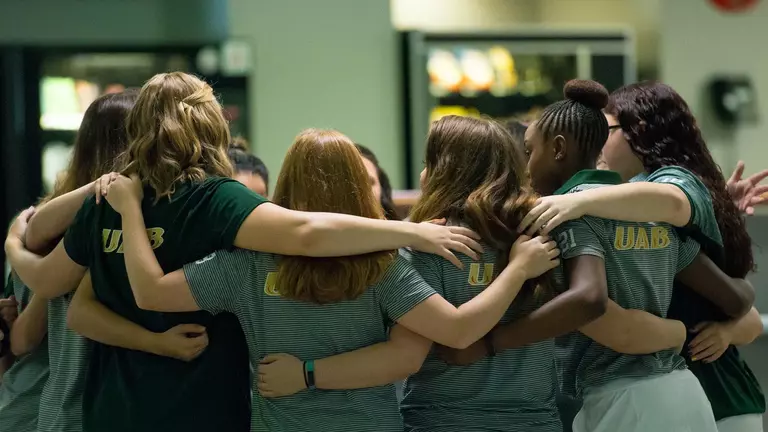 Blazers Finish Ninth at Brunswick Bearcat Open