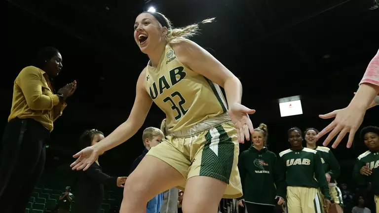 Flurry of Three Pointers Lifts UAB Over South Alabama