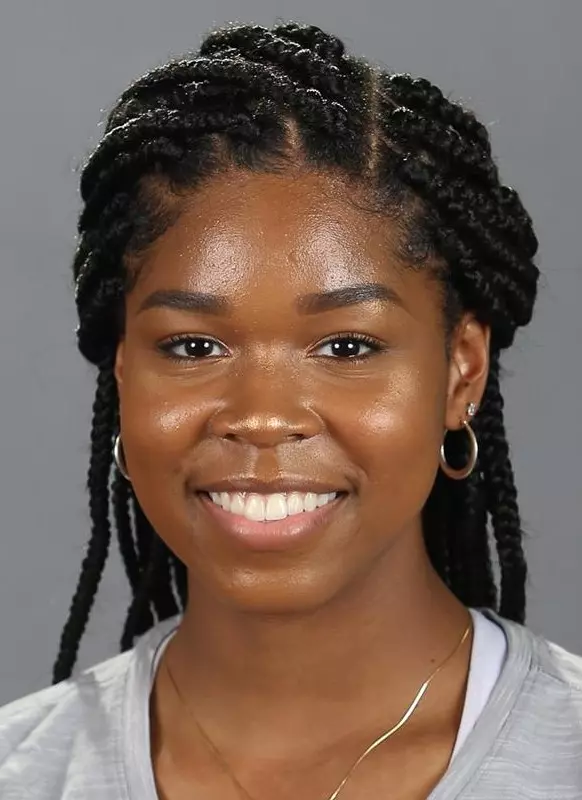 Shauntia Landrum Headshot