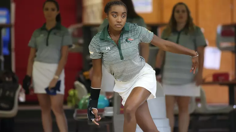 (16) UAB Heads West for Kat Klash Classic