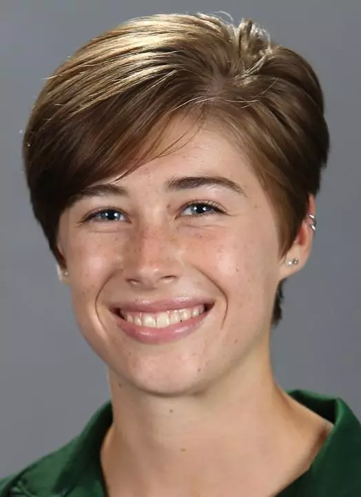 Laura Thompson headshot