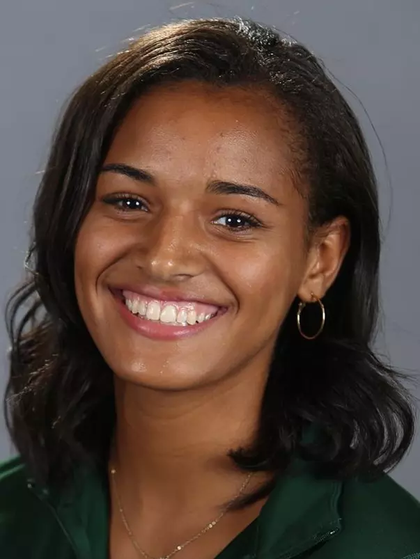 Lauren Turner headshot