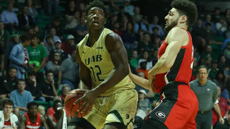 UAB Kicks Off Season of Basketball Against Mercer