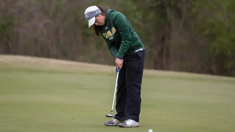 Blazers Drop 16 Strokes On Day Two