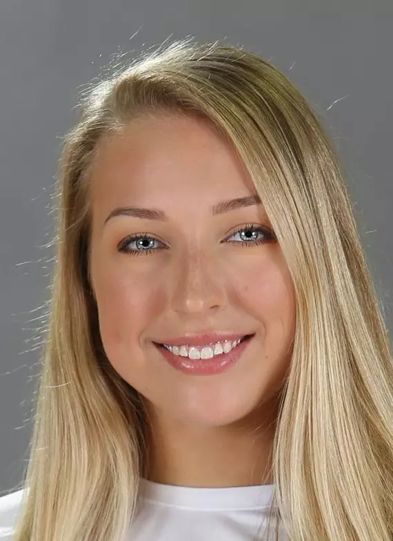 Emily Rudolph headshot