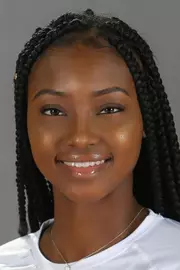 Victoria Young headshot
