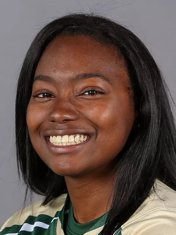 Natalie Erwin Headshot