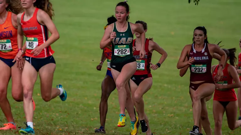 Trio Finishes in Top 30 at Live in Lou XC Classic; Blazers Place Sixth