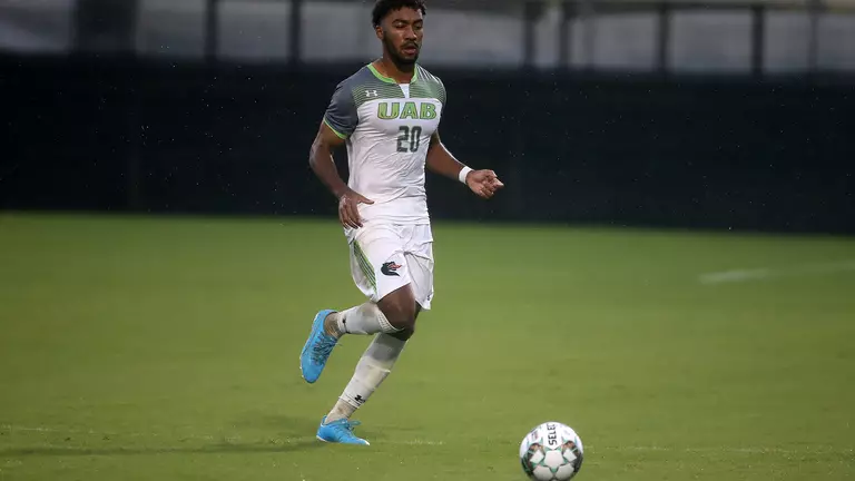 UAB Hosts South Carolina on Saturday