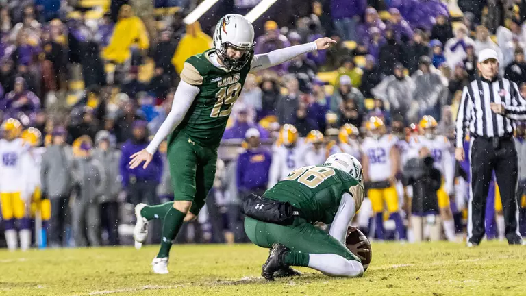 Quinn and Wells Named to C-USA Football All-Academic Team