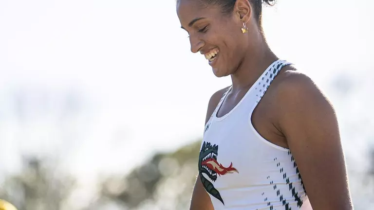 Laci Turner Earns C-USA Winter Spirit of Service Award