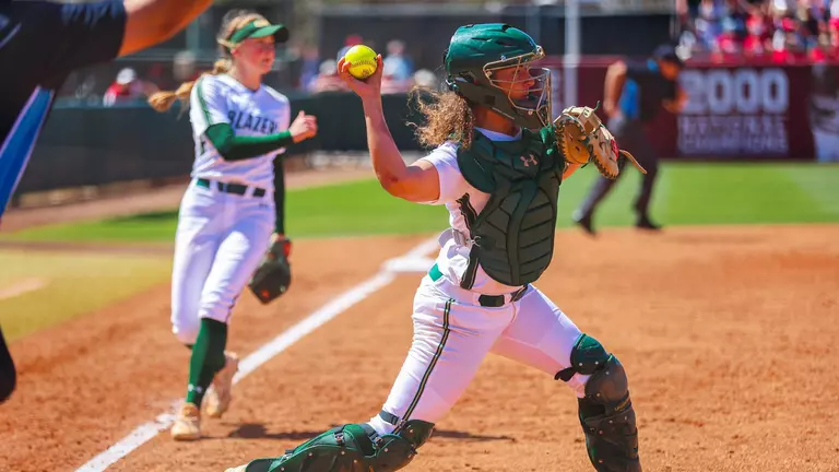 Sierra Frazier Named First Team All-Conference, Lindsey Smith Makes All-Freshman Team