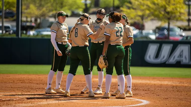 Softball Concludes Regular Season at UTEP