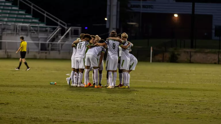 Men's Soccer Falls on the Road at No. 18/11 Charlotte