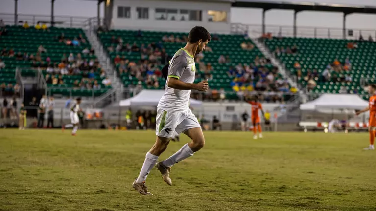 Men's Soccer Falls on the Road to FAU, 1-0